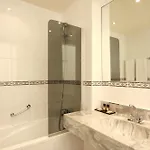 Отель Du Pre 3*