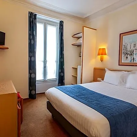 Du Pre Hotel 3*