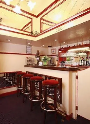 普莱公寓 酒店